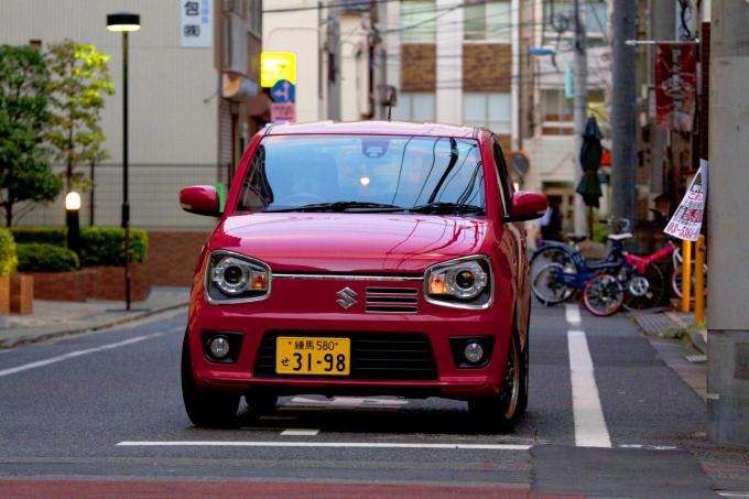 道交法違反も多い！　年中見かける危険・迷惑な運転マナー８選