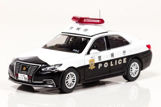 パトカー好き必見 トヨタ クラウンの警ら車両を1 43サイズで再現したモデルカーが発売 自動車情報 ニュース Web Cartop パトカー好き必見 トヨタ クラウンの警ら車両を1 43サイズで再現したモデルカーが発売 自動車情報 ニュース Web Cartop