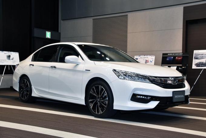 セダンがオヤジ臭いなんて誰が言った オヤジ臭ゼロの国産セダン５選 自動車情報 ニュース Web Cartop