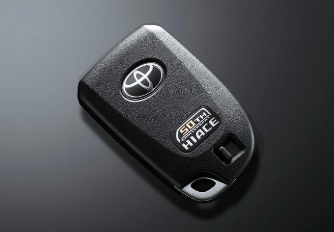 50周年記念車も ビジネスシーンで活躍するトヨタ ハイエース レジアスエースに特別仕様車登場 自動車情報 ニュース Web Cartop