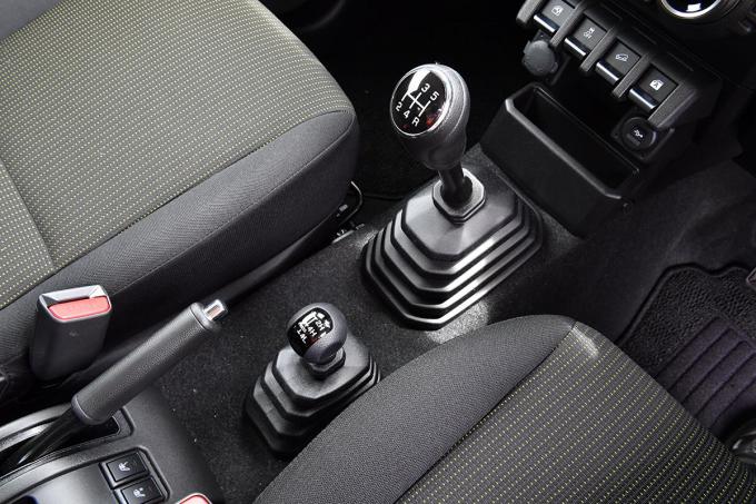 ジムニーのマニュアルは運転が楽しい 速効で買ったオーナーが使用リポート 自動車情報 ニュース Web Cartop