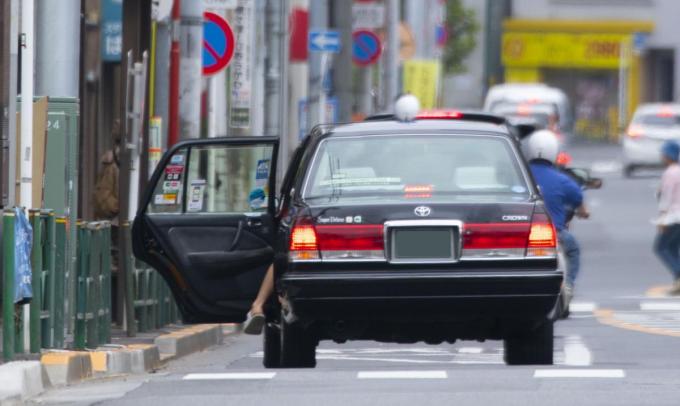 お客も困るが運転手も困る！　「ゆすり」のトラブルにも繋がるタクシーの忘れ物事情