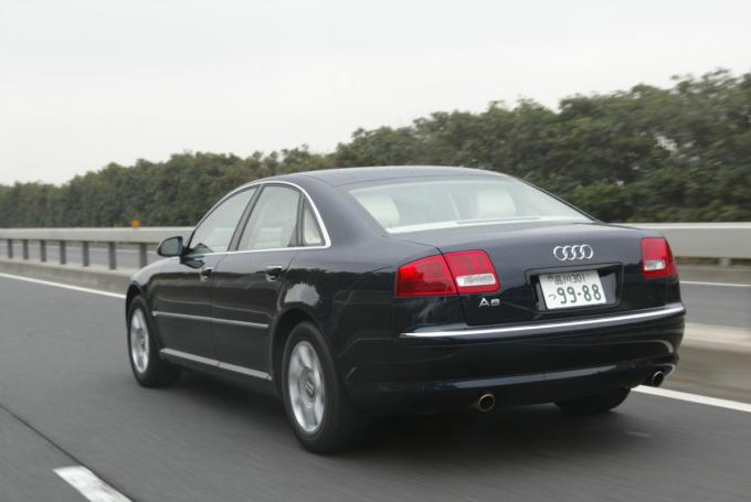 イケてるオヤジはコレに乗れ 100万円で買えるチョイ悪が似合う中古輸入車3選 自動車情報 ニュース Web Cartop イケてるオヤジはコレに乗れ 100万円で買えるチョイ悪が似合う中古輸入車3選 自動車情報 ニュース Web Cartop