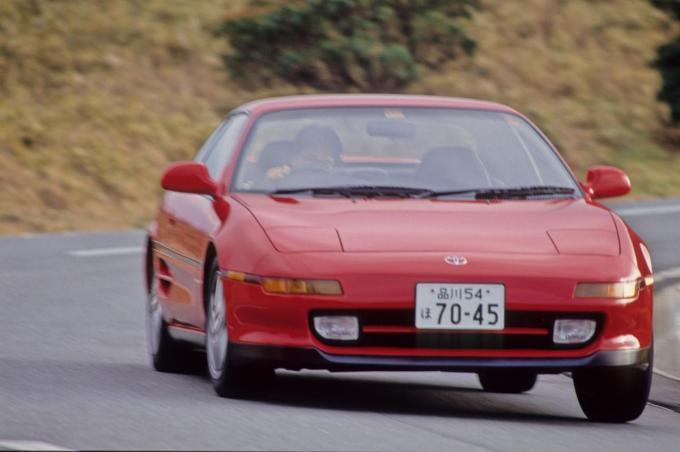 ターボ全盛時に廉価グレード呼ばわりされてもじつはよかったNAスポーツ 