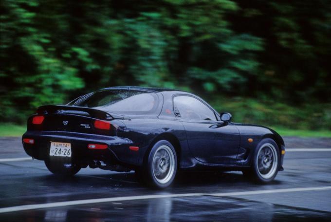 画像ギャラリー 後にも先にもライバルはなし 40周年を迎えた孤高のスポーツカー マツダrx 7 画像11 自動車情報 ニュース Web Cartop 画像ギャラリー 後にも先にもライバルはなし 40周年を迎えた孤高のスポーツカー マツダrx 7 画像11 自動車情報 ニュース Web Cartop