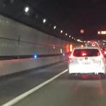 【画像】高速道路脇の壁にある「緑や青の流れるライト」は何のためにある？ 〜 画像3