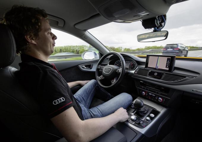 2020年の実用化は不可能!? 自動運転車の実現に立ちはだかる壁