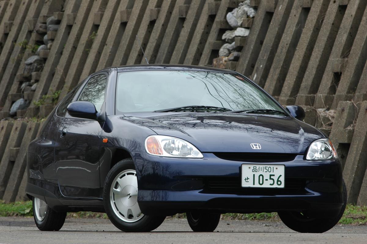 あまりに先を行きすぎてヒットを逃した平成の残念な迷車３選 自動車情報 ニュース Web Cartop