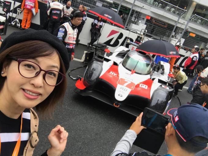 美人自動車評論家 吉田由美の わたくし愛車買っちゃいました その52 自動車情報 ニュース Web Cartop 美人自動車評論家 吉田由美の わたくし愛車買っちゃいました その52 自動車情報 ニュース Web Cartop