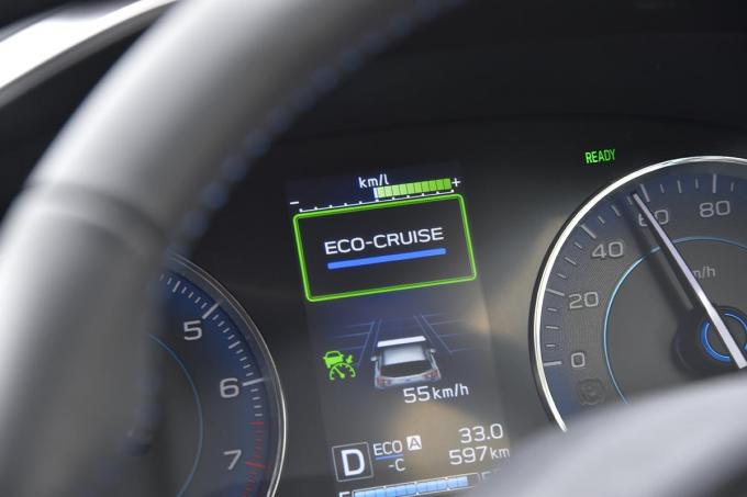 試乗 欧州車のような上質な走りを披露 Subaru Xvにハイブリッド登場 自動車情報 ニュース Web Cartop