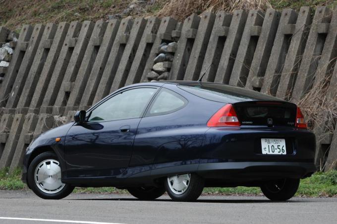 通ぶったつもりが混乱必至! クルマ好き泣かせの型式カブリ車3組6台