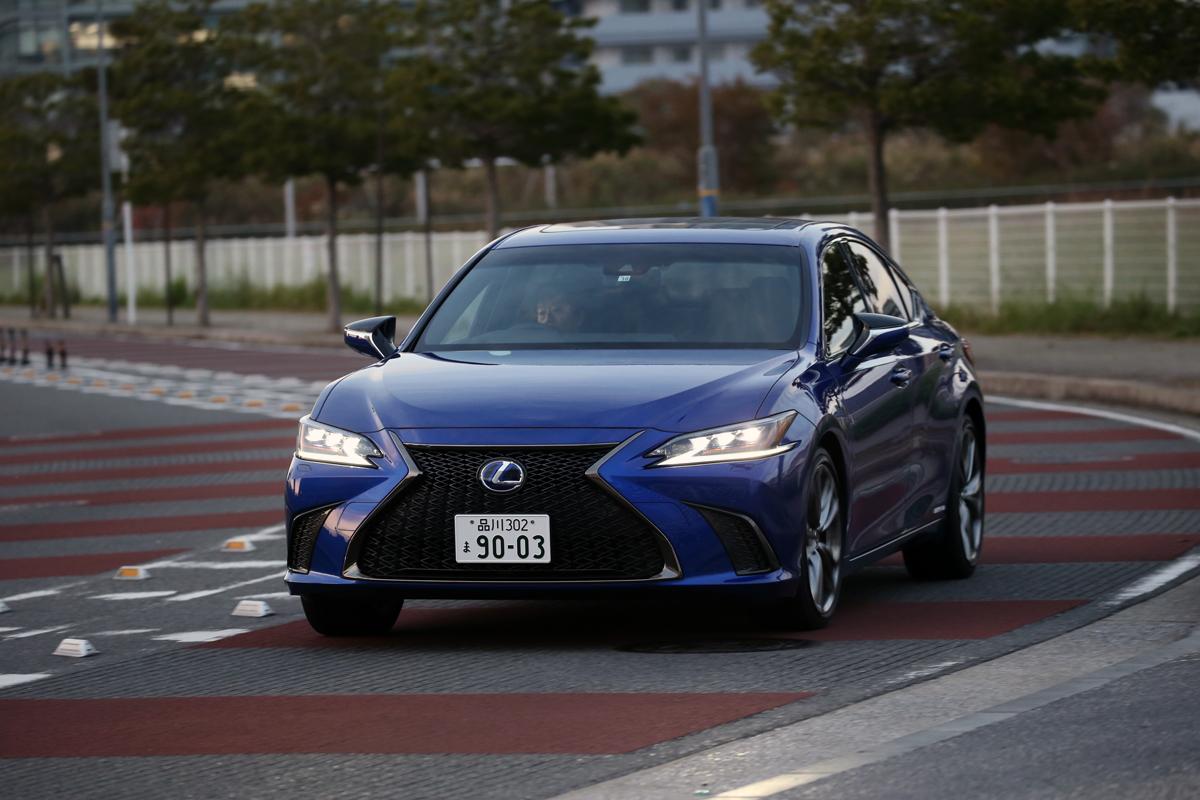 試乗 レクサスesは誰が乗っても満足できる 驚きの全方位性能を徹底リポート 自動車情報 ニュース Web Cartop