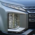 【画像】縦型ライトが特徴的な三菱自動車の新型デリカD:5の予約注文を開始！　価格は約385万円から 〜 画像28