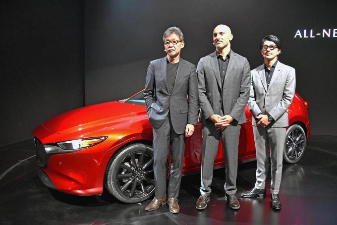 新世代マツダの第1弾 Laオートショーで新型mazda3 アクセラ が登場 自動車情報 ニュース Web Cartop