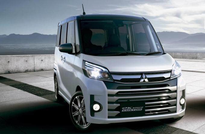 普通車が余裕で買える 衝撃の高額プライスの現行軽自動車トップ５ 自動車情報 ニュース Web Cartop 2ページ目