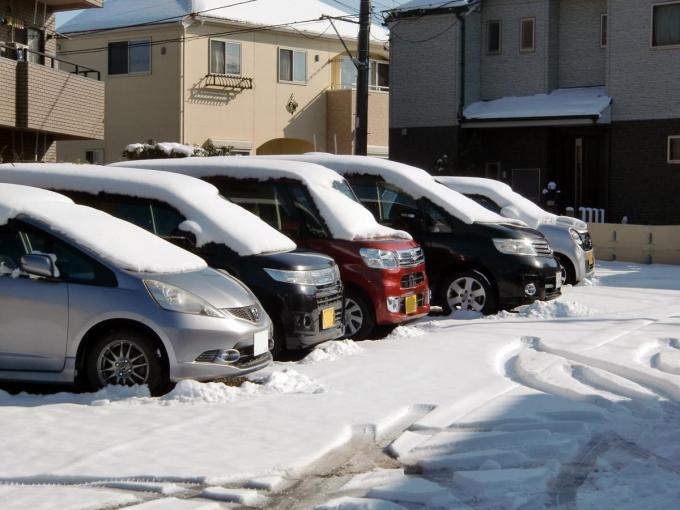 慣れない降雪でパニックにならないために 誰でもできるクルマの雪対策４選 自動車情報 ニュース Web Cartop