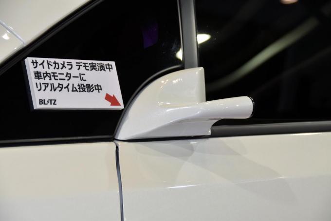 画像ギャラリー レクサスesで話題のミラーレス車 カメラ化したドアミラーは後付けできるのか 画像2 自動車情報 ニュース Web Cartop 画像ギャラリー レクサスesで話題のミラーレス車 カメラ化したドアミラーは後付けできるのか 画像2 自動車情報 ニュース Web Cartop
