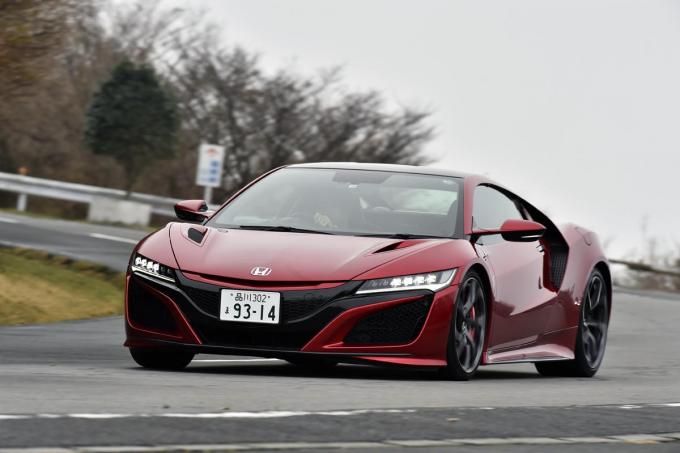 なぜ最近のスーパースポーツカーは4wdを採用するのか 自動車情報 ニュース Web Cartop