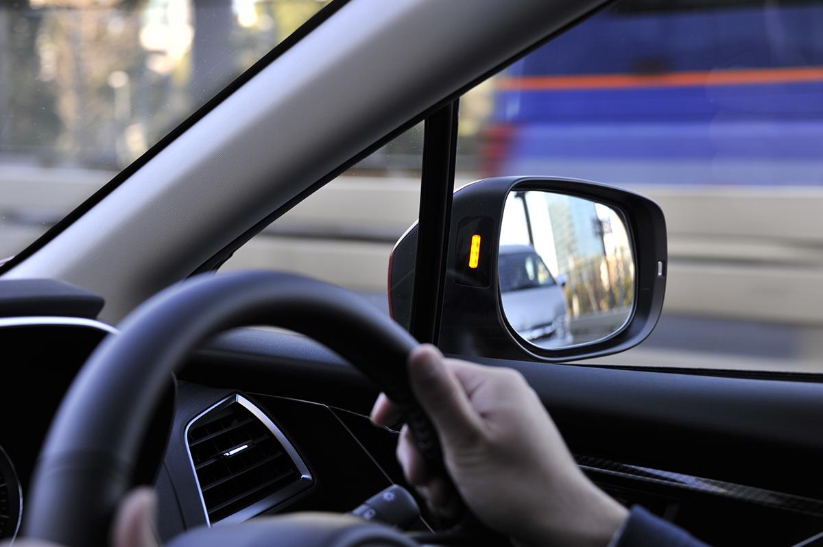 車の便利装備は後付けできないことも 新車購入時に選ぶべき厳選11アイテムとは 自動車情報 ニュース Web Cartop 車の便利装備は後付けできないことも 新車購入時に選ぶべき厳選11アイテムとは 自動車情報 ニュース Web Cartop