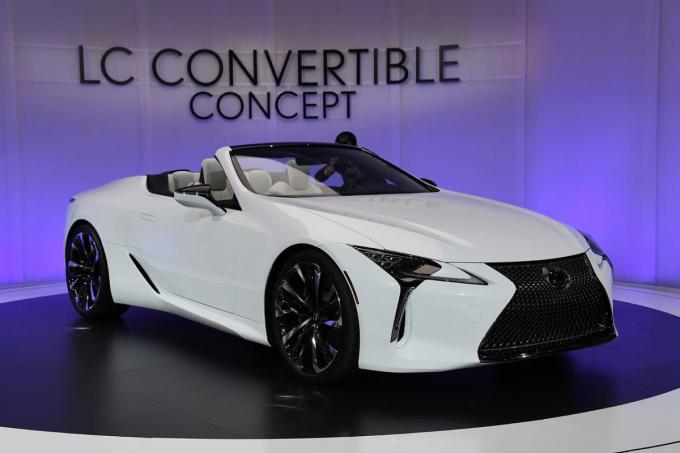 レクサスは最強のrc Fとオープンエアを楽しめるlcコンバーチブルを初披露 Naias19 自動車情報 ニュース Web Cartop