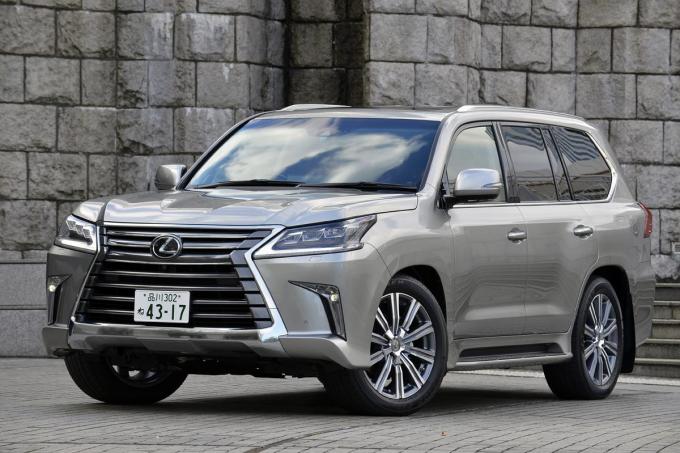 悪燃費ゆえの巨大胃袋 バカでかいガソリンタンク容量をもつ国産乗用車4選 自動車情報 ニュース Web Cartop 悪燃費ゆえの巨大胃袋 バカでかいガソリンタンク容量をもつ国産乗用車4選 自動車情報 ニュース Web Cartop