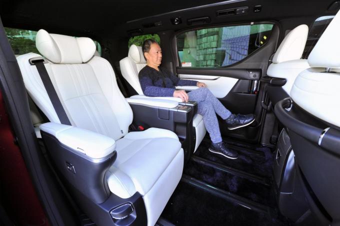 大は小を兼ねない ミニバンよりステーションワゴンを選んだほうが間違いないケース5つ 自動車情報 ニュース Web Cartop 2ページ目