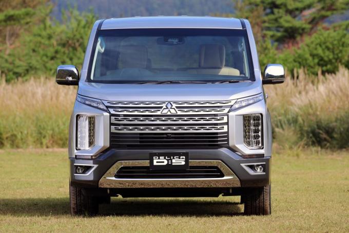 Suv一色 新型デリカd 5に注目の三菱自動車ブース 東京オートサロン19 自動車情報 ニュース Web Cartop Suv一色 新型デリカd 5に注目の三菱自動車ブース 東京オートサロン19 自動車情報 ニュース Web Cartop