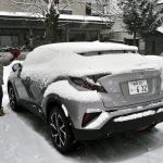 一歩間違えるとボディが傷だらけ 正しいクルマの雪下ろしの方法とは 自動車情報 ニュース Web Cartop