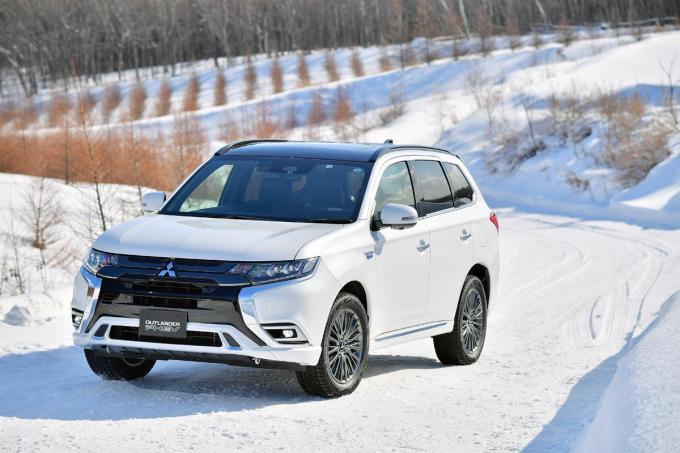 試乗 雪道ベストなsuv モーターの緻密な走り以外の利点も見えたアウトランダーphev雪上ドライブ 自動車情報 ニュース Web Cartop