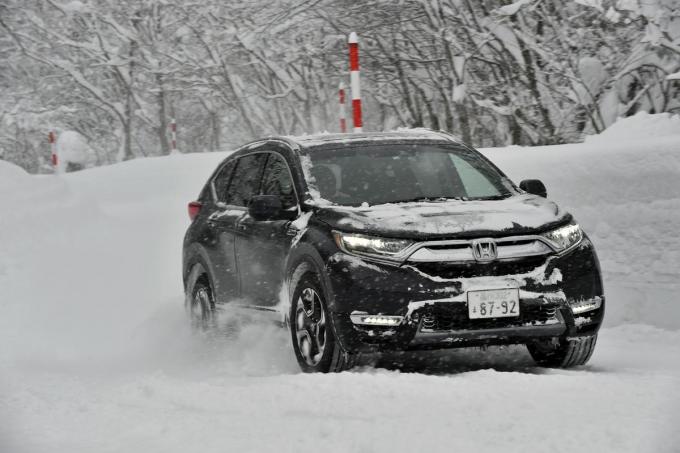 チェーンは駆動輪だけに装着 ４輪すべてに巻かない理由とは 自動車情報 ニュース Web Cartop 2ページ目