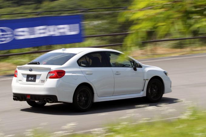 ファミリーマンよ 夢を諦めるな １台で家族サービスがこなせる隠れスポーツモデル５選 自動車情報 ニュース Web Cartop 2ページ目