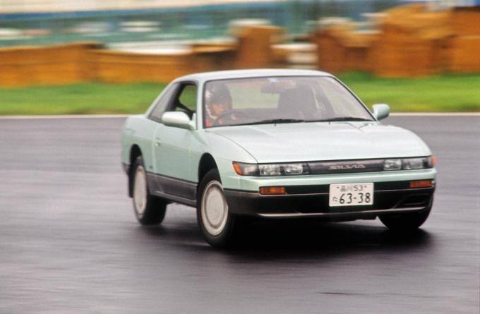 トヨタも真っ青の売れ行き 石を投げれば当たるほど大ヒットした日産車８選 自動車情報 ニュース Web Cartop