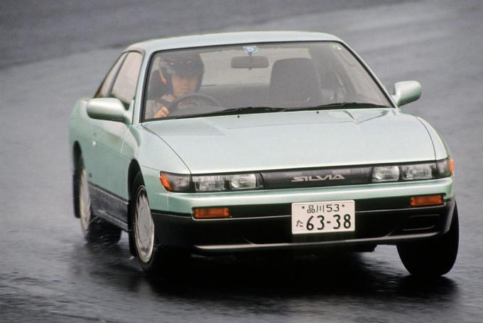 画像ギャラリー トヨタも真っ青の売れ行き 石を投げれば当たるほど大ヒットした日産車8選 画像5 自動車情報 ニュース Web Cartop 画像ギャラリー トヨタも真っ青の売れ行き 石を投げれば当たるほど大ヒットした日産車8選 画像5 自動車情報 ニュース Web Cartop