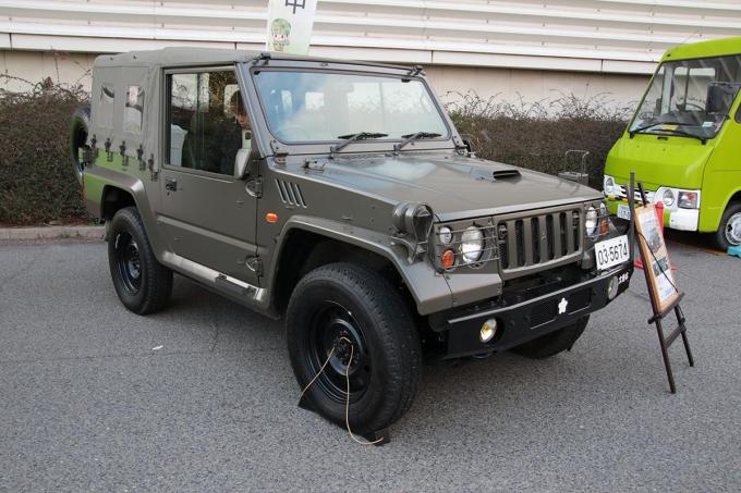究極のカスタム車 迫力の自衛隊車両に来場者も釘付け 大阪オートメッセ19 自動車情報 ニュース Web Cartop 究極のカスタム車 迫力の自衛隊車両に来場者も釘付け 大阪オートメッセ19 自動車情報 ニュース Web Cartop
