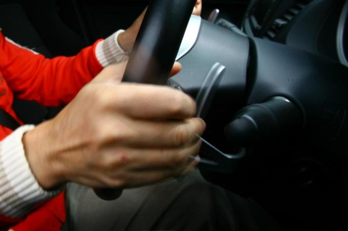 使った経験ゼロの人も多し 最近軽自動車にまでパドルシフトが採用されるワケ 自動車情報 ニュース Web Cartop 使った経験ゼロの人も多し 最近軽自動車にまでパドルシフトが採用されるワケ 自動車情報 ニュース Web Cartop