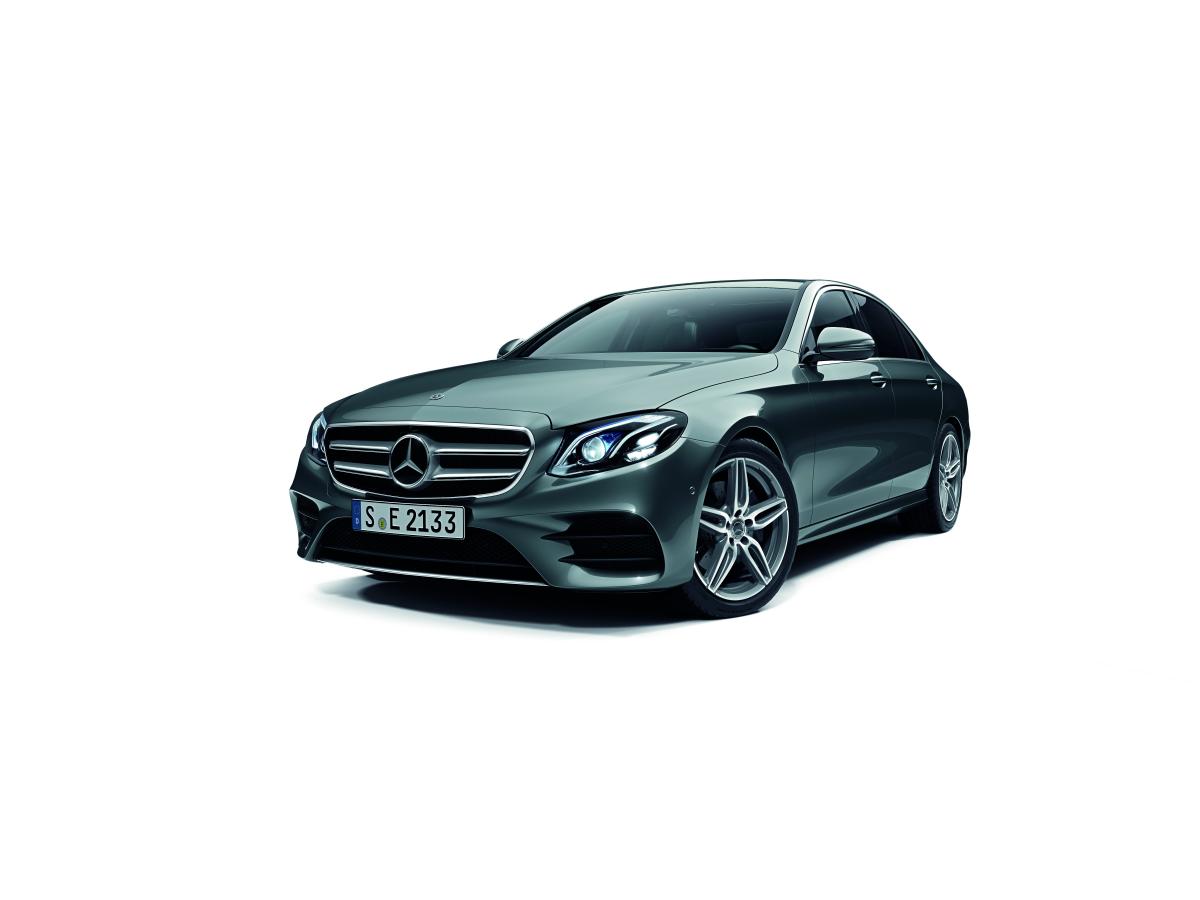 メルセデスeクラスに E300アバンギャルドスポーツ が追加 加えてe200も改良 自動車情報 ニュース Web Cartop