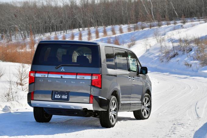 試乗 新型デリカd 5はイカツ顔の都会風でもオフロードは大得意 雪道で圧倒的な進化を確認した 自動車情報 ニュース Web Cartop 試乗 新型デリカd 5はイカツ顔の都会風でもオフロードは大得意 雪道で圧倒的な進化を確認した 自動車情報 ニュース Web Cartop