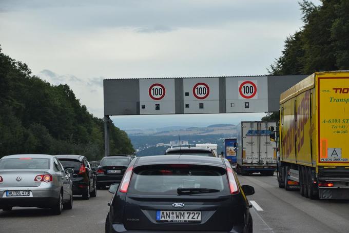 安全第一のボルボが180km Hリミッターを世界的に採用 速度引き下げは効果があるのか 自動車情報 ニュース Web Cartop 安全第一のボルボが180km Hリミッターを世界的に採用 速度引き下げは効果があるのか 自動車情報 ニュース Web Cartop