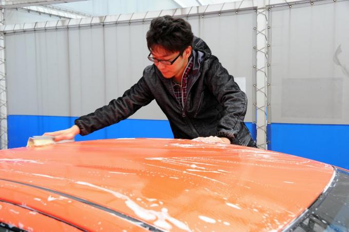 一般オーナーの手洗いよりクルマに優しい キズの心配が減ったイマドキの洗車機事情 自動車情報 ニュース Web Cartop 2ページ目