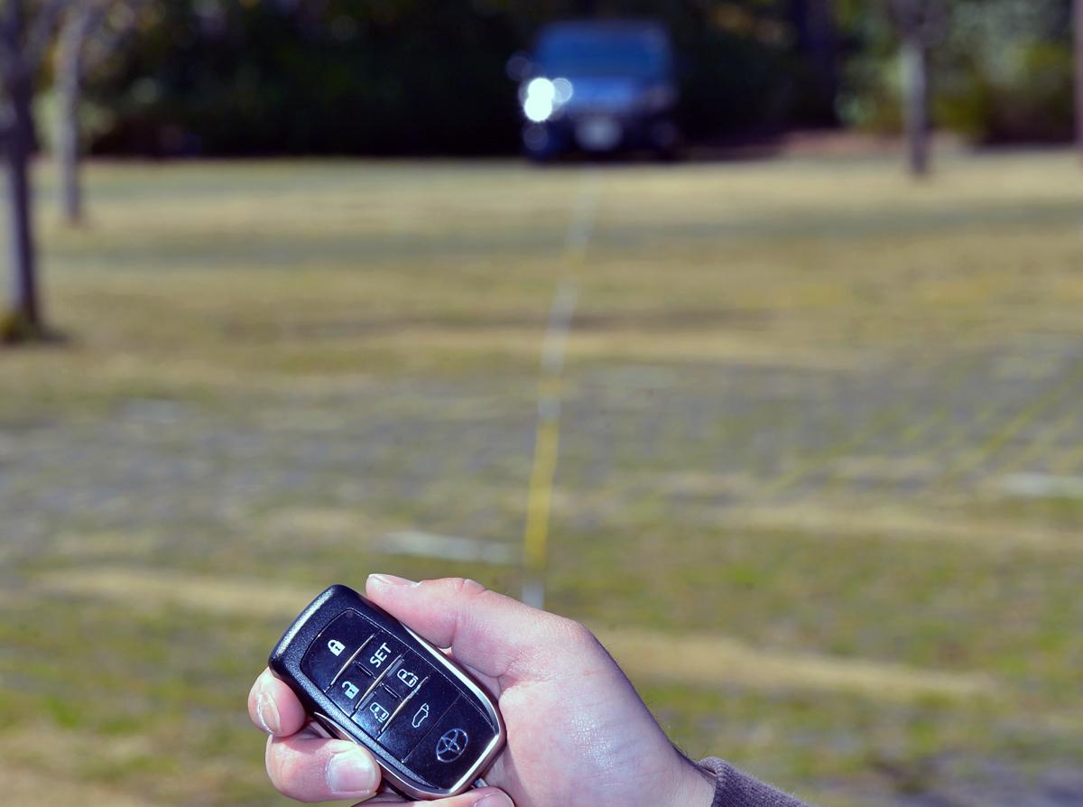 愛車が瞬時に盗られる恐怖 最近話題の リレーアタック の対策４選 自動車情報 ニュース Web Cartop