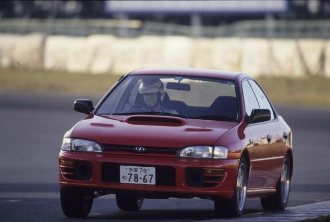 あらゆる市販車を駆ったプロが厳選 平成の市販ライバル車 ガチバトル ３選 自動車情報 ニュース Web Cartop
