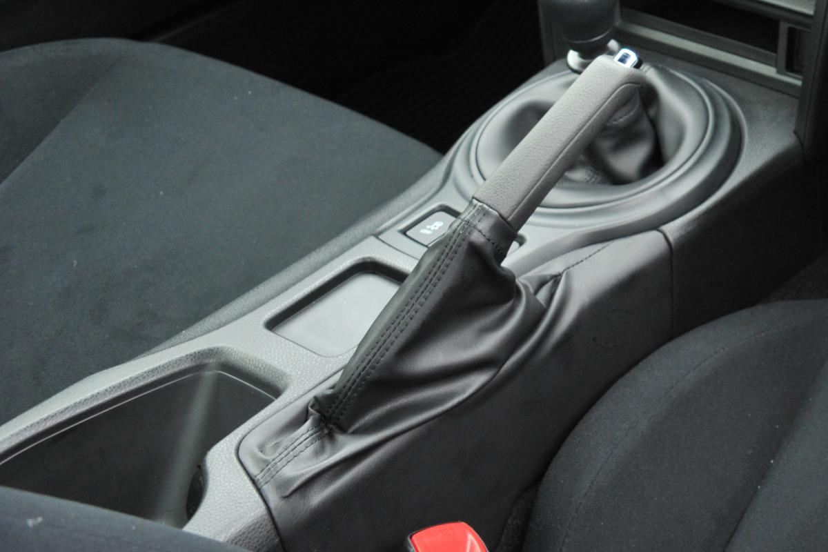 動いてなくても減る パーキングブレーキのパッドやシューは交換が必要な消耗品か 自動車情報 ニュース Web Cartop 動いてなくても減る パーキングブレーキのパッドやシューは交換が必要な消耗品か 自動車情報 ニュース Web Cartop