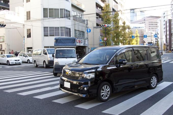 問題視される「松本走り」から考える！　対向車が迫っているときの右折はどのタイミングまで大丈夫？