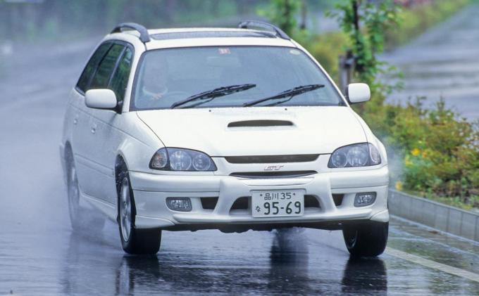 見た目は実用車なのにエンジンは超強烈 リアル羊の皮を被った狼な国産車５選 自動車情報 ニュース Web Cartop 2ページ目