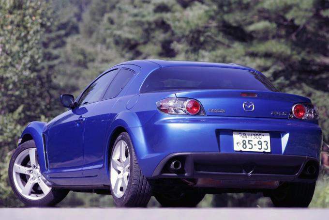 時代の流れかハデさはないが秀作ぞろい 平成15年生まれのクルマ6選 自動車情報 ニュース Web Cartop 2ページ目 時代の流れかハデさはないが秀作ぞろい 平成15年生まれのクルマ6選 自動車情報 ニュース Web Cartop 2ページ目