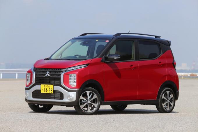 もっとも広いモデルは大型ミニバン並 イマドキ軽 の衝撃的な後席を実寸チェック 自動車情報 ニュース Web Cartop もっとも広いモデルは大型ミニバン並 イマドキ軽 の衝撃的な後席を実寸チェック 自動車情報 ニュース Web Cartop