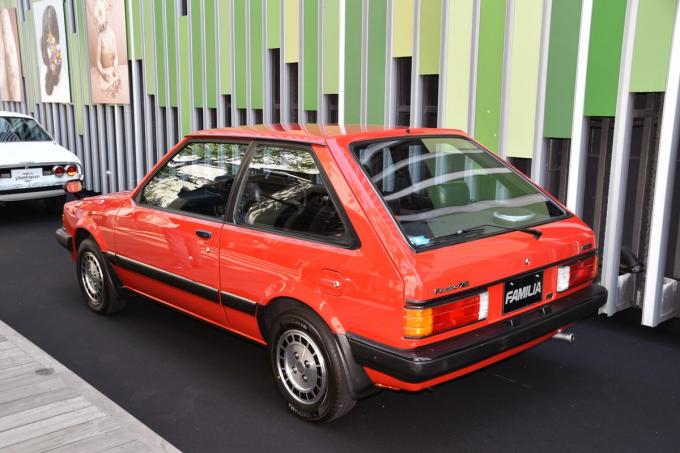 販売台数は100万台オーバーの怪物コンパクト Mazda3の先祖５代目ファミリアの衝撃 自動車情報 ニュース Web Cartop 2ページ目