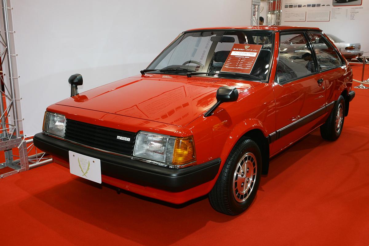 販売台数は100万台オーバーの怪物コンパクト Mazda3の先祖５代目ファミリアの衝撃 自動車情報 ニュース Web Cartop 2ページ目