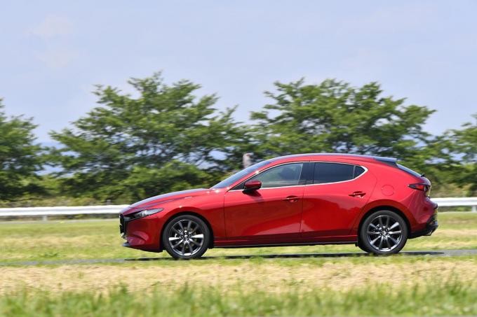 試乗 運転のしやすさを徹底追求 運動性能を磨き上げた新型mazda3の走りに脱帽 自動車情報 ニュース Web Cartop 2ページ目 試乗 運転のしやすさを徹底追求 運動性能を磨き上げた新型mazda3の走りに脱帽 自動車情報 ニュース Web Cartop 2ページ目