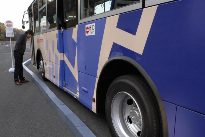 日本の乗客は厳しすぎる? 運転手が遅発クレームに怯える日本の路線バス運行事情